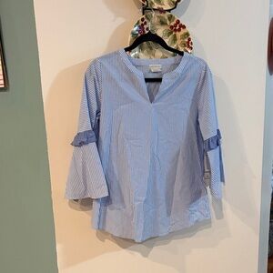 LADIES VAN HEUSEN BLOUSE